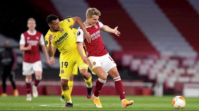 Francis Coquelin có một trận đấu xuất sắc Francis Coquelin có một trận đấu xuất sắc