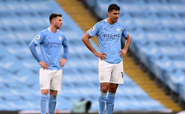 Man City thua 2 tran