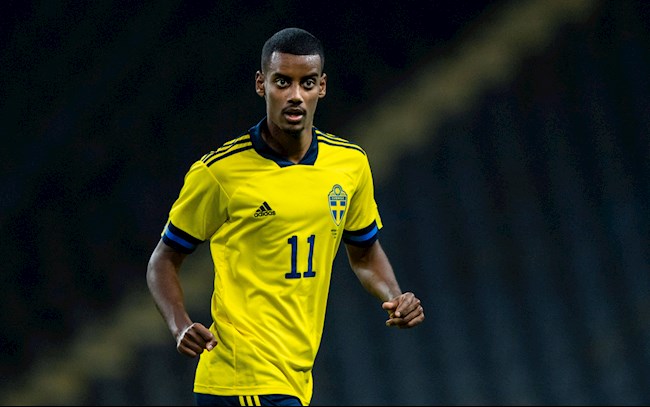 Alexander Isak: "Kỳ lân" của bóng đá Thụy Điển