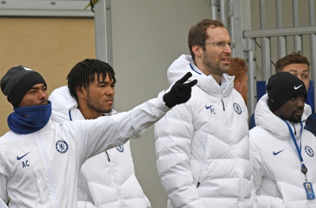 Reece James cảm ơn Ashley Cole Reece James cảm ơn Ashley Cole