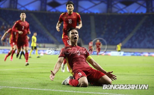 Không còn phải ăn mừng ké, Quế Ngọc Hải sống ảo tẹt ga sau khi ghi bàn