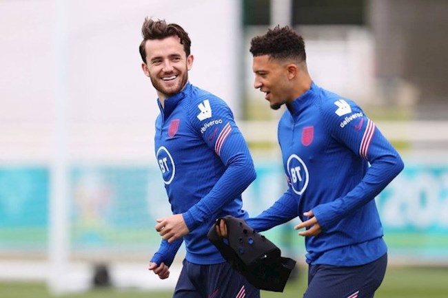 HLV ĐT Anh giải thích lý do để Ben Chilwell và Jadon Sancho ngồi dự bị