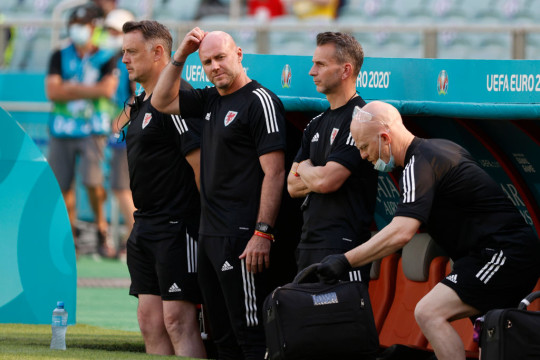 HLV xứ Wales nói về quyết định rút Daniel James khỏi sân HLV xứ Wales nói về quyết định rút Daniel James khỏi sân