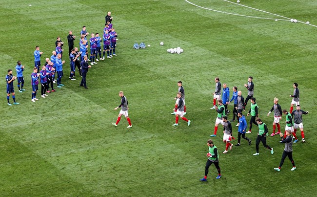 Vì sao ĐT Đan Mạch đá tiếp trong trận đấu với Phần Lan?