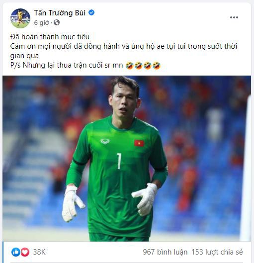 Tấn Trường cảm ơn người hâm mộ sau trận đấu với UAE