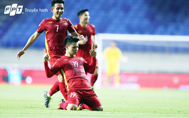 Quang Hải và các đồng đội điền tên Việt Nam vào vòng loại thứ 3 World Cup 2022