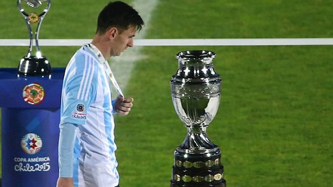 Ronaldo chúc Messi không còn vô duyên với các danh hiệu tại ĐT Ronaldo chúc Messi không còn vô duyên với các danh hiệu tại ĐT