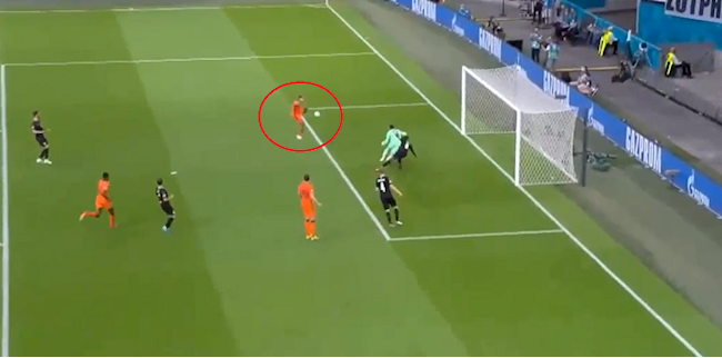 Depay bỏ lỡ cơ hội Depay bỏ lỡ cơ hội