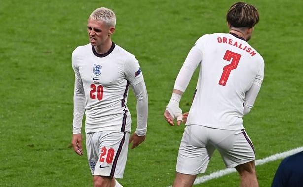 Vì sao tuyển Anh phải loại bỏ Phil Foden ngay lập tức?