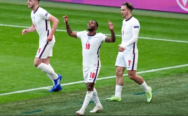 Sterling ghi ban cho Anh Sterling ghi ban cho Anh