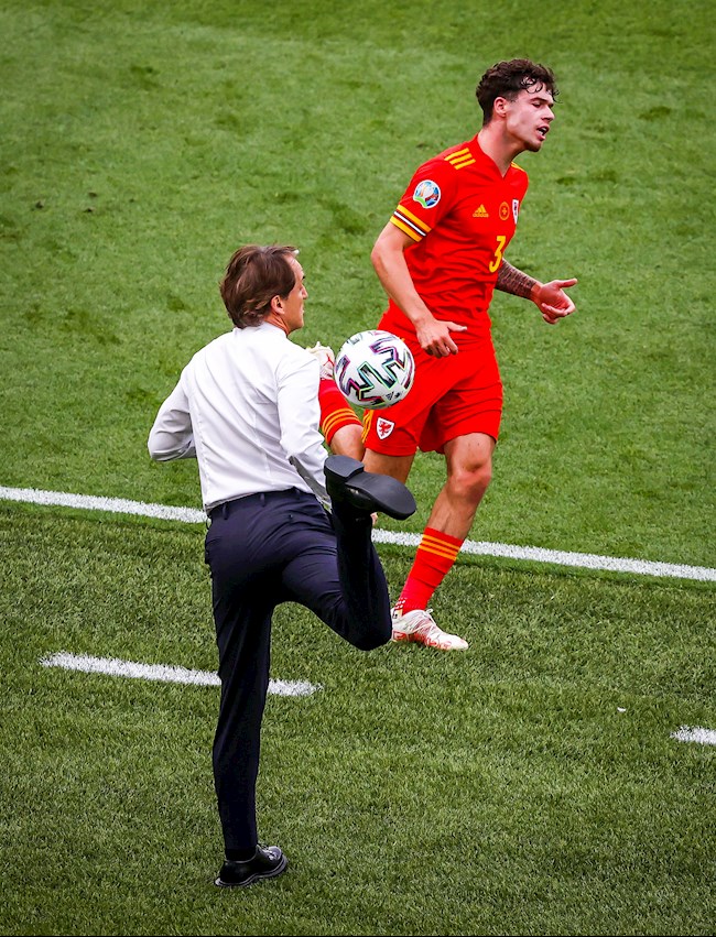 Roberto Mancini - Quý ông tinh tế của đội tuyển Ý hình ảnh