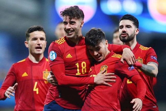 Tây Ban Nha tại EURO 2020: Khó chạm tới ngai vàng