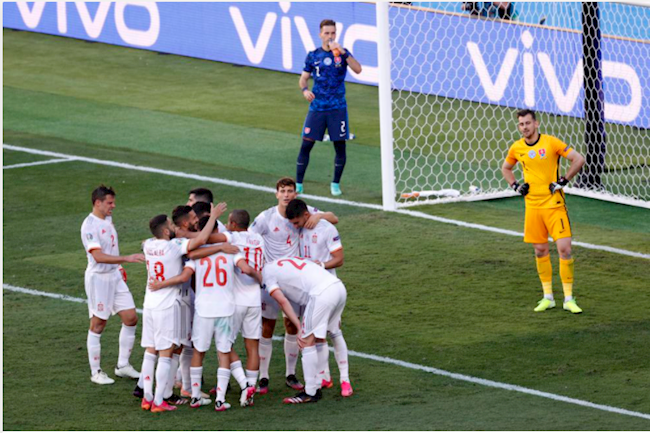 Tây Ban Nha đánh bại Slovakia 5-0 Tây Ban Nha đánh bại Slovakia 5-0