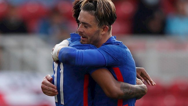 Rooney muốn Rashford đá chính thay vì Grealish