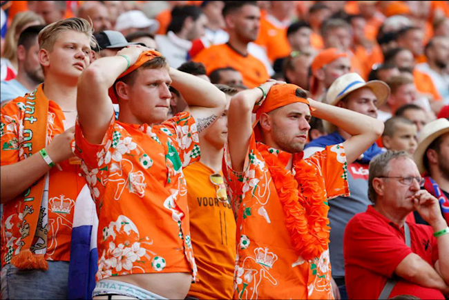 Hà Lan thất vọng khi không thể vào tứ kết