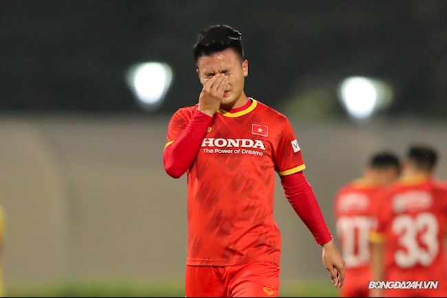 ĐT Việt Nam mệt phờ khi thầy Park đổi giờ tập luyện