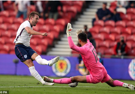 Anh chưa thể ghi bàn trong 45 phút đầu tiên