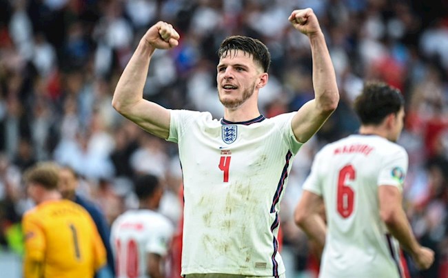 Vượt qua người Đức, Declan Rice nổi hết da gà