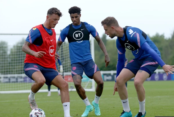 Henderson trở lại tập luyện