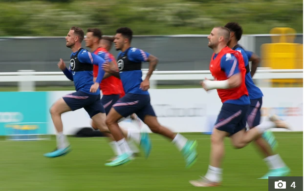 Henderson trở lại tập luyện