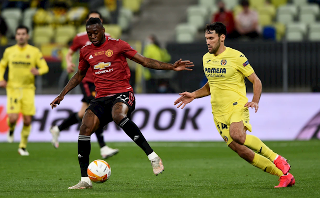 MU tống cổ Wan-Bissaka, mua Meunier, Casemiro