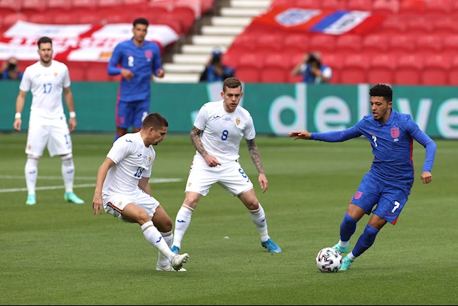 ĐT Anh chơi tấn công ngay sau tiếng còi khai cuộc