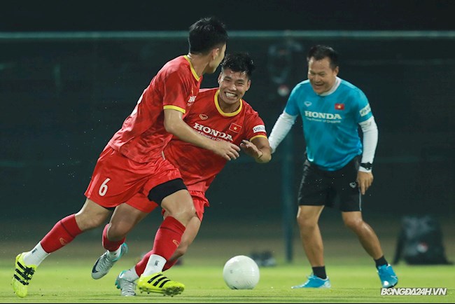 Vũ Văn Thanh bỏ dở bài tập vì bị đau