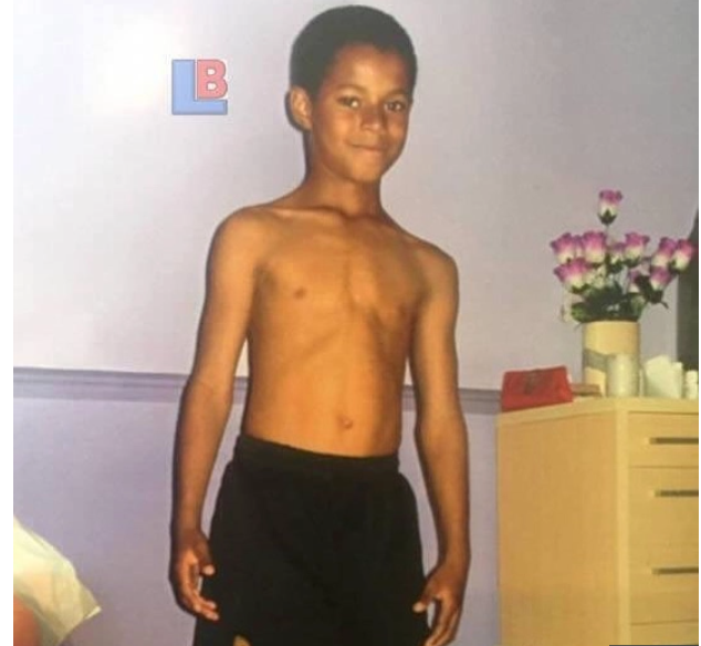 Marcus Rashford gầy gò lớn lên ở Wythenshawe, Manchester