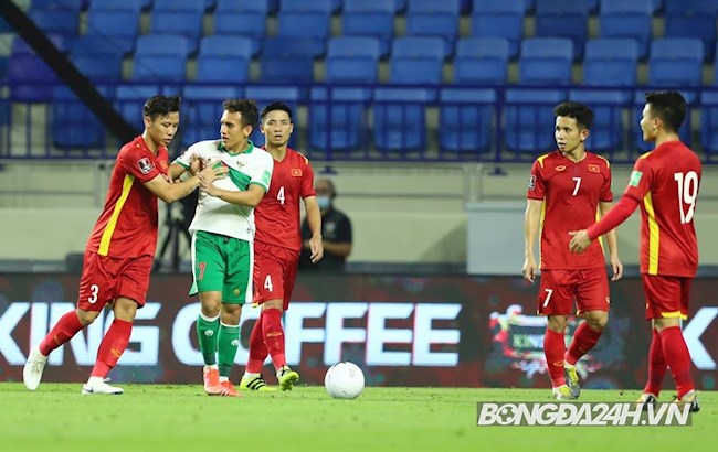 Việt Nam vs Indo va chạm