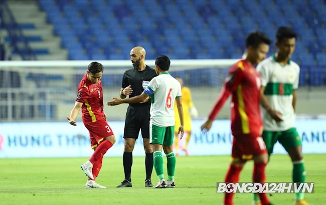 Việt Nam vs Indo va chạm