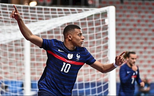 Kylian Mbappe: Cờ đã đến tay, giờ là lúc phất