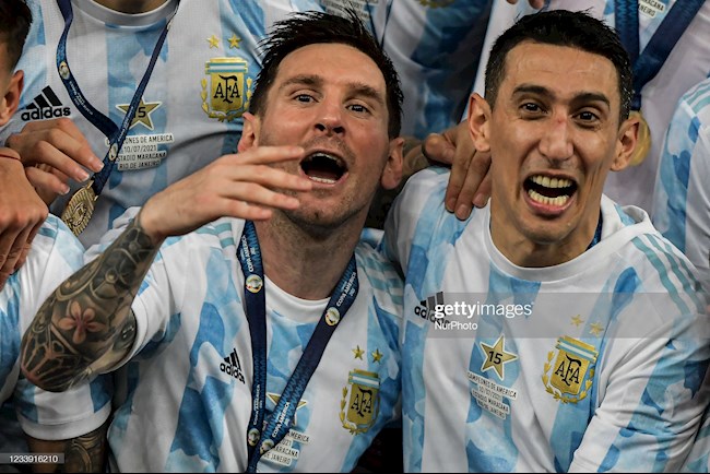 Messi vs Di Maria Messi vs Di Maria