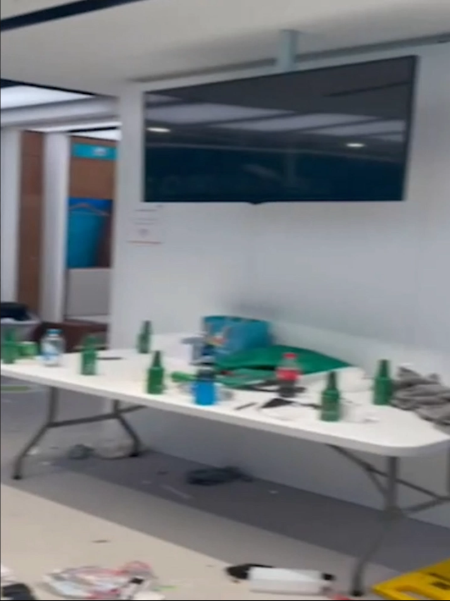 Phòng thay đồ của tuyển Italia sau trận chung kết Euro 2020