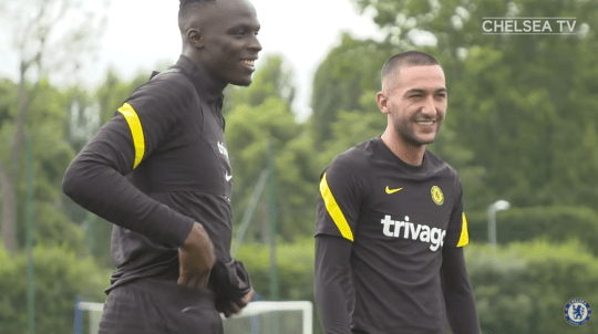 Hakim Ziyech chọc giận Mendy Hakim Ziyech chọc giận Mendy