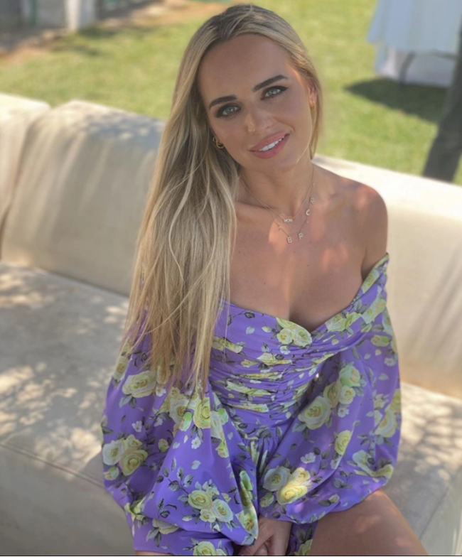 Hình ảnh về bạn gái của Jordi Alba Hình ảnh về bạn gái của Jordi Alba