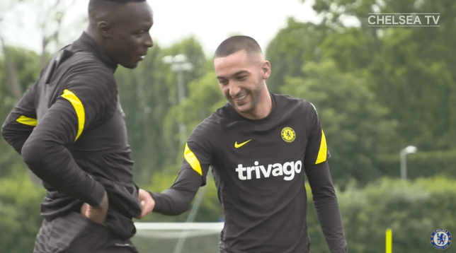 Hakim Ziyech chọc giận Mendy Hakim Ziyech chọc giận Mendy