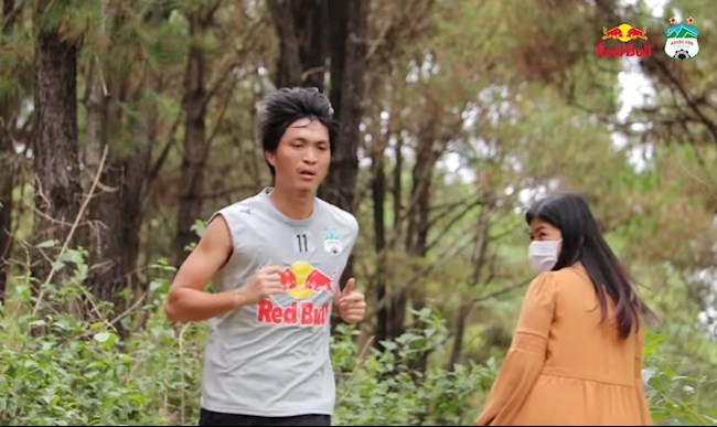 Tiền vệ Tuấn Anh bình phục chấn thương