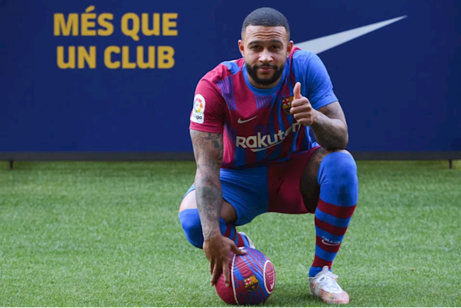 Depay ra mắt Barca Depay ra mắt Barca