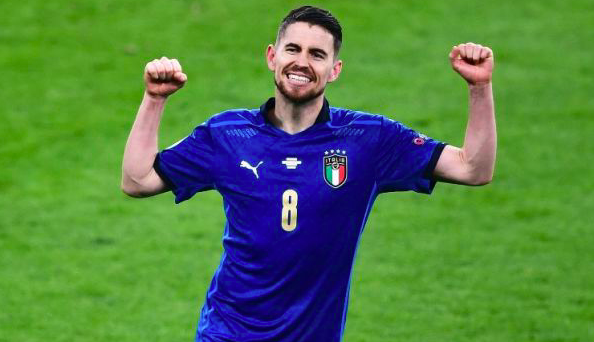 Roberto Carlos đánh giá cao Jorginho Roberto Carlos đánh giá cao Jorginho