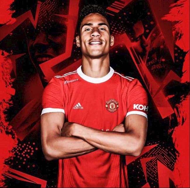 Varane nhiều khả năng mặc áo số 4 của MU