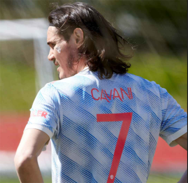 Áo đấu sân khách của MU mùa tới lộ diện