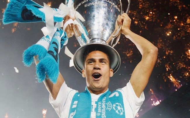 Varane lên đường sang MU