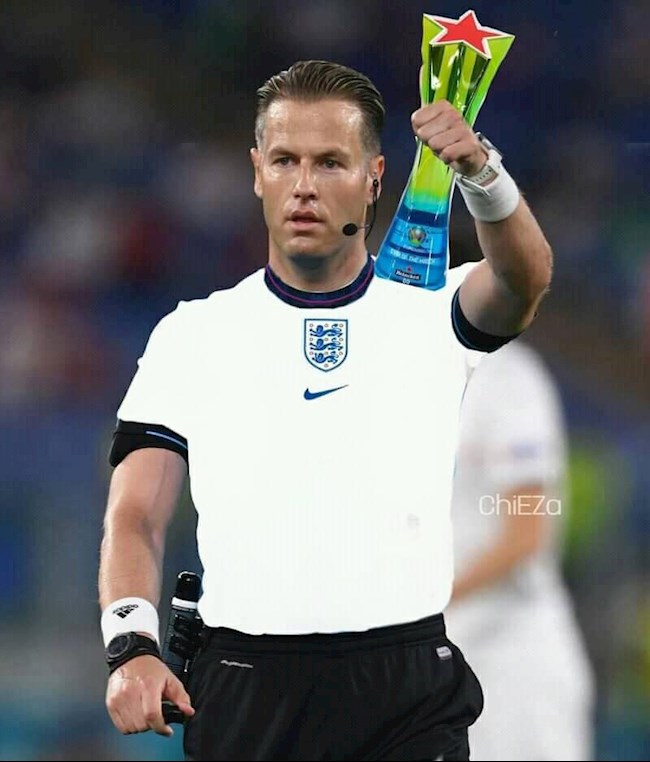Anti fan của ĐT Anh thậm chí bình chọn trọng tài chính là người xuất sắc nhất trận đấu