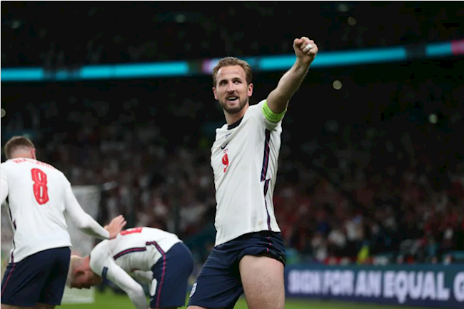 VIDEO: Bàn thắng gây tranh cãi của Harry Kane đưa ĐT Anh vào chung kết Euro 2020