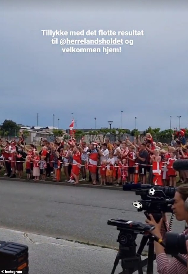 Đan Mạch về nước