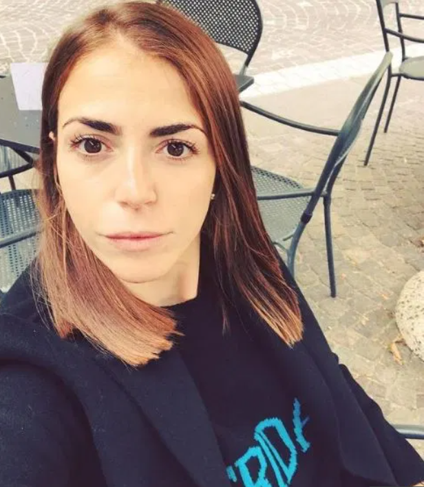 Carolina Bonistalli là vợ của Giorgio Chiellini, đội trưởng của ĐT Italia. Cặp đôi có hai con, Nina và Olivia.