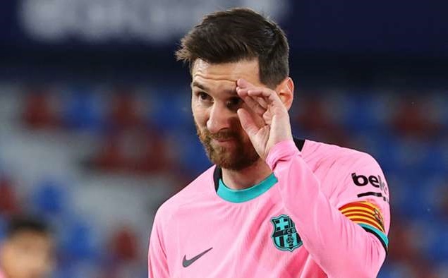 HLV Koeman thừa nhận lo ngại về tình hình hợp đồng của Messi