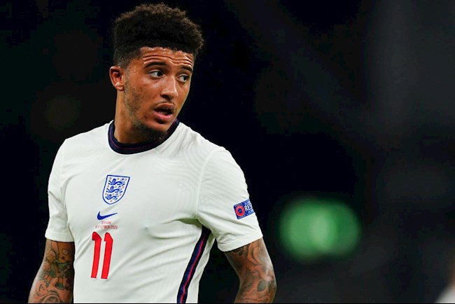 Mourinho cảnh báo Greenwood về sự có mặt của Sancho