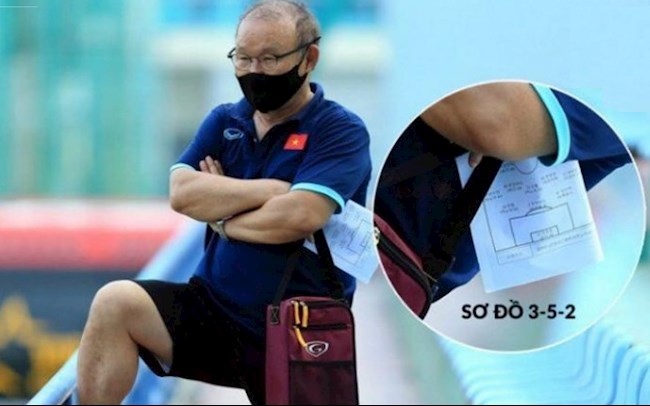 HLV Park Hang Seo đang thử nghiệm sơ đồ 3-5-2 cho tuyển Việt Nam HLV Park Hang Seo đang thử nghiệm sơ đồ 3-5-2 cho tuyển Việt Nam