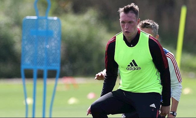 Quả tạ MU bất ngờ được đảm bảo vị trí